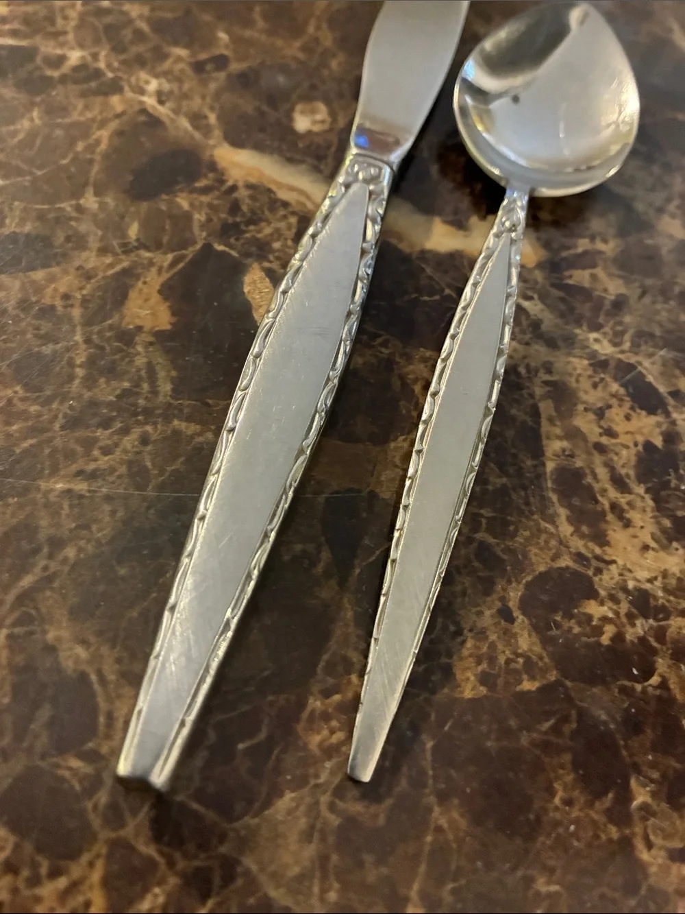 Oneida Community Venetia Dinner Knife and Soup Spoon Glossy Stainless